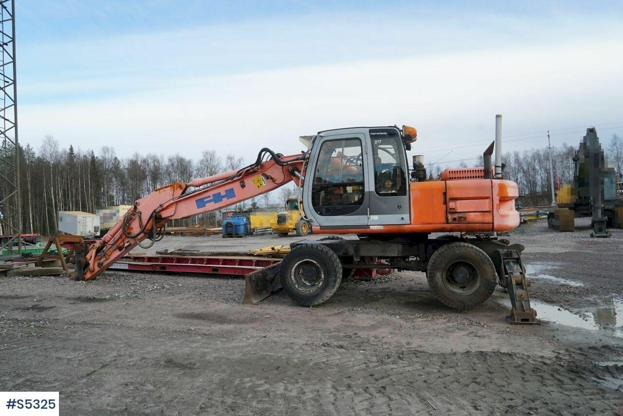 EXCAVATOR Hitachi EX165W with tools - Excavadora: foto 1 EXCAVATOR Hitachi EX165W with tools - Excavadora: foto 1