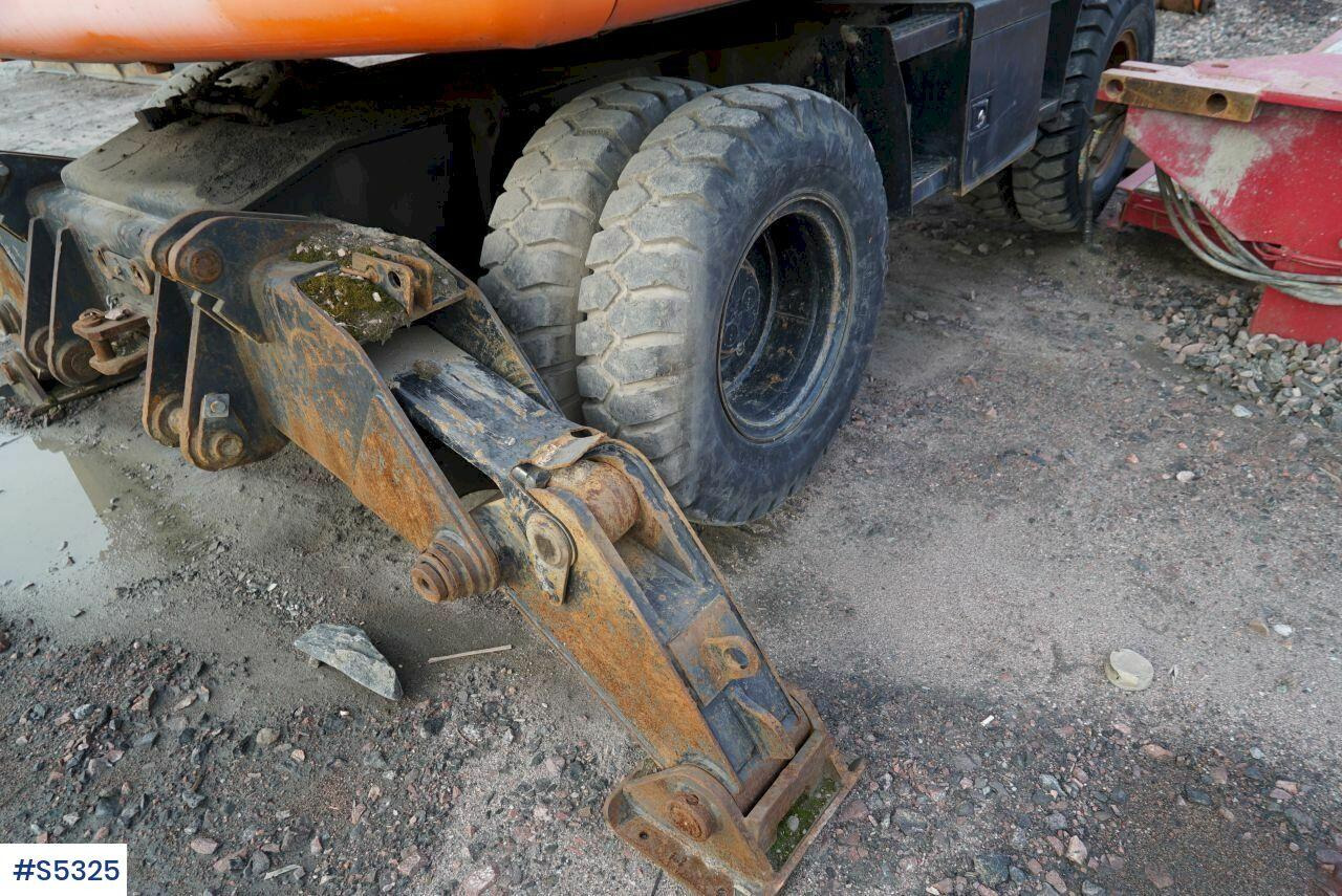 Excavadora EXCAVATOR Hitachi  EX165W with tools: foto 12
