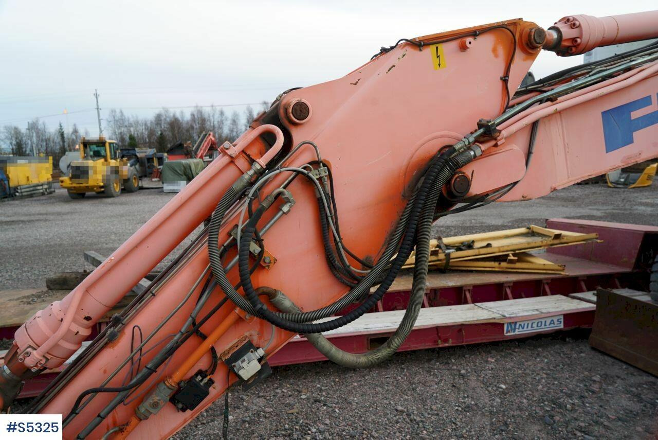 Excavadora EXCAVATOR Hitachi  EX165W with tools: foto 15