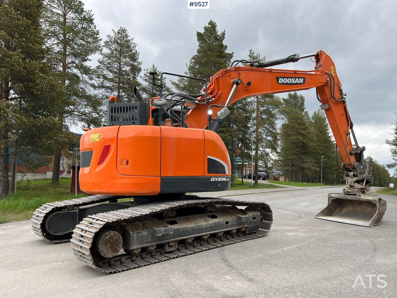 Excavator Doosan DX235 LCR-5 with excavator system (SEE VIDEO) - Excavadora de cadenas: foto 4 Excavator Doosan DX235 LCR-5 with excavator system (SEE VIDEO) - Excavadora de cadenas: foto 4