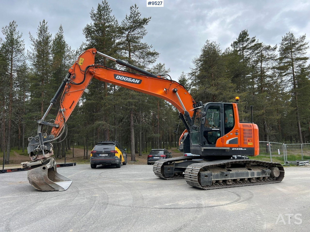 Excavator Doosan DX235 LCR-5 with excavator system (SEE VIDEO) - Excavadora de cadenas: foto 2 Excavator Doosan DX235 LCR-5 with excavator system (SEE VIDEO) - Excavadora de cadenas: foto 2