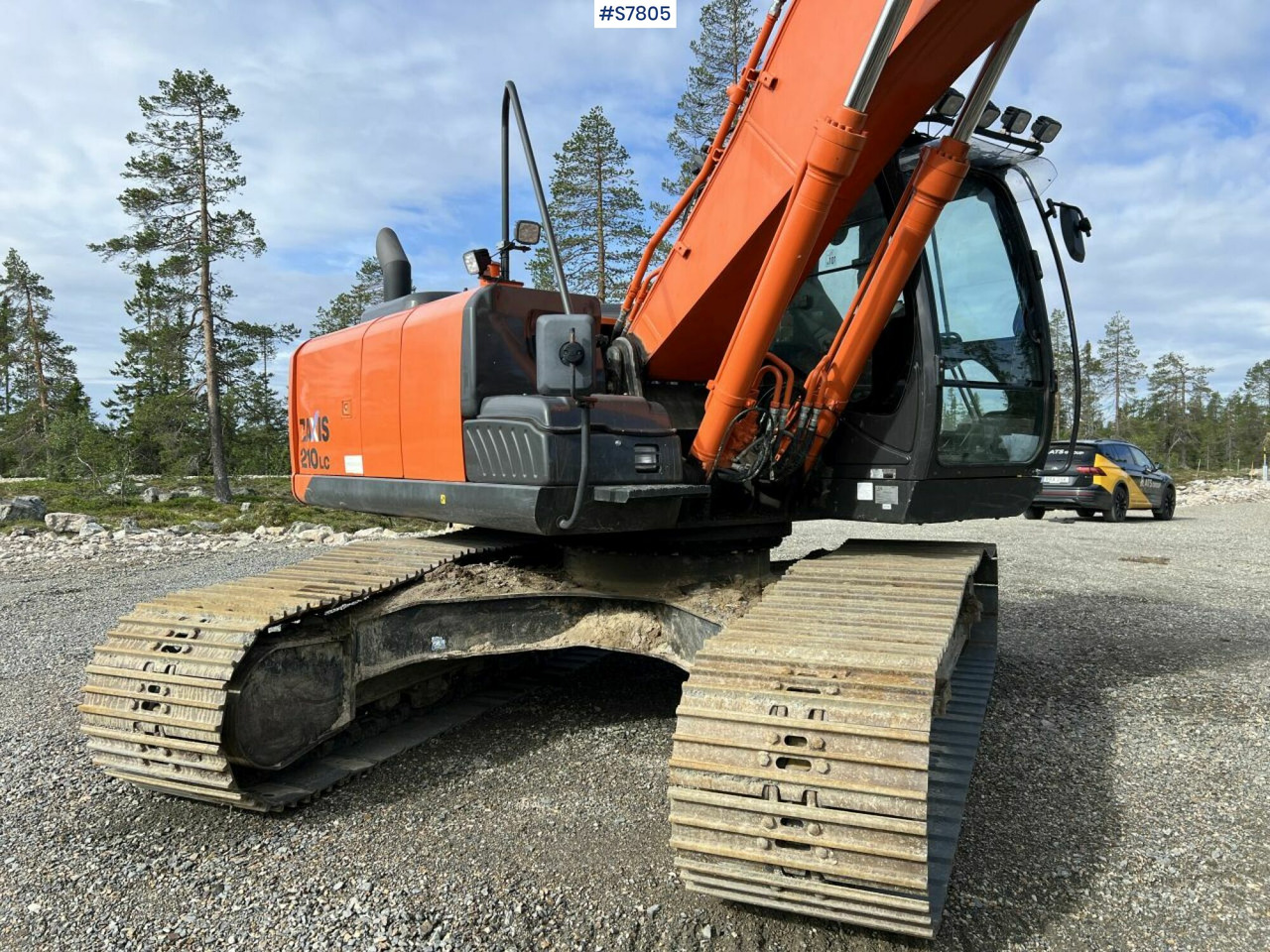 Excavator Hitachi ZX 210 LC-5B New tracks - Excavadora de cadenas: foto 3 Excavator Hitachi ZX 210 LC-5B New tracks - Excavadora de cadenas: foto 3