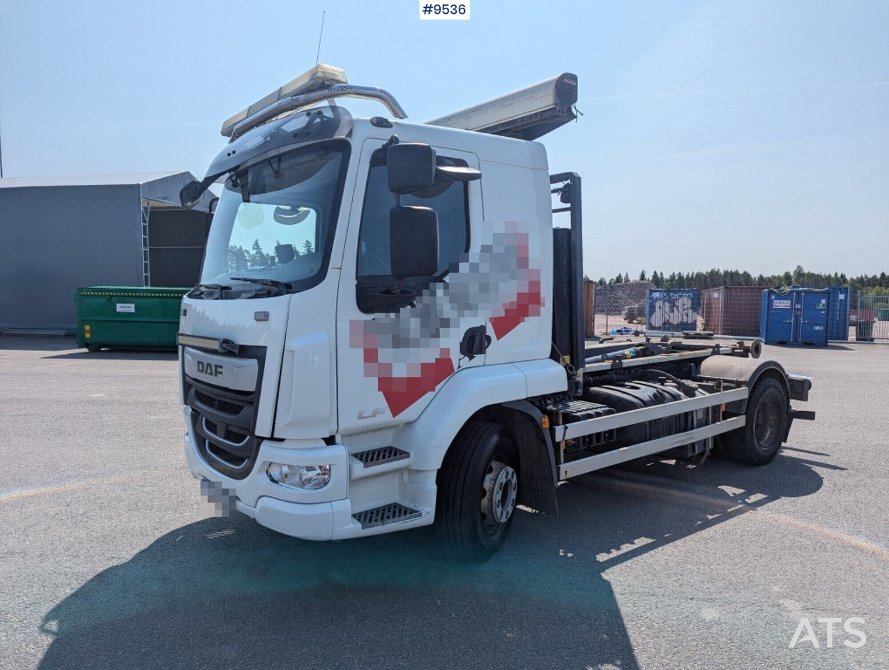 Hooklift Truck Daf FA LF260I - Multibasculante camión: foto 1 Hooklift Truck Daf FA LF260I - Multibasculante camión: foto 1