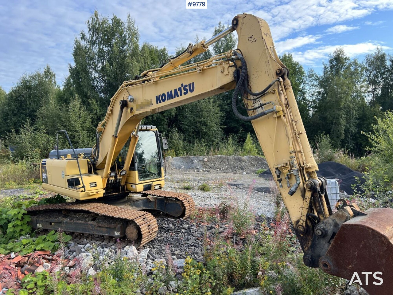 KOMATSU PC210LC-8 Excavator with buckets - Excavadora de cadenas: foto 1 KOMATSU PC210LC-8 Excavator with buckets - Excavadora de cadenas: foto 1