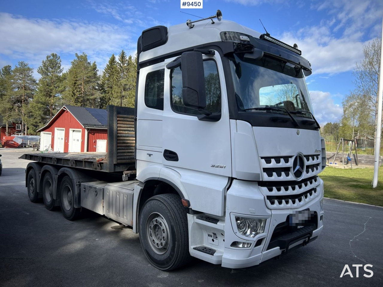 Mercedes Benz Arocs 3251 Tridem Hooklift, flatbed and concrete rotator - Multibasculante camión: foto 2 Mercedes Benz Arocs 3251 Tridem Hooklift, flatbed and concrete rotator - Multibasculante camión: foto 2
