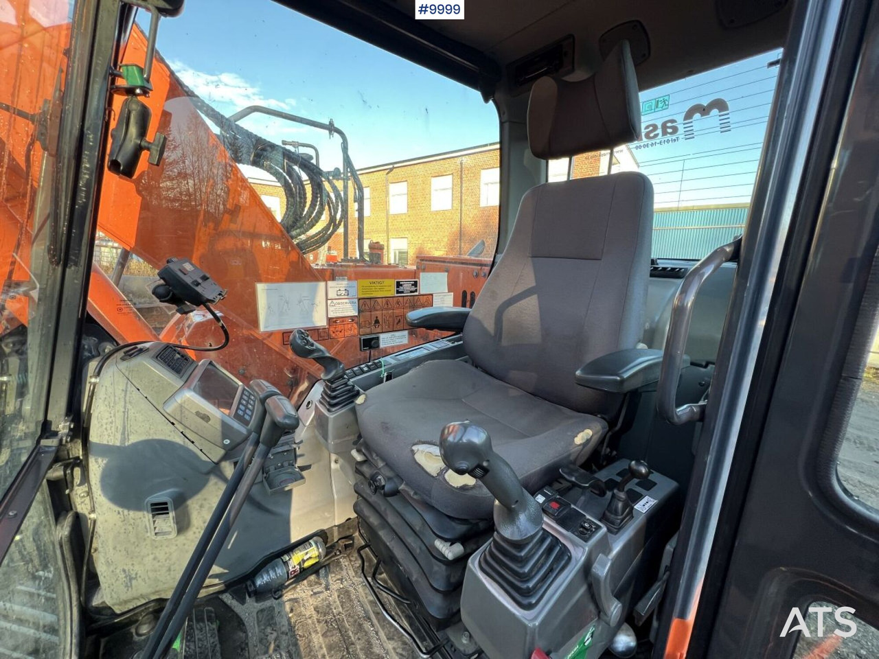 Doosan DX140LCR-3 Excavator with rotator - Otros: foto 4 Doosan DX140LCR-3 Excavator with rotator - Otros: foto 4