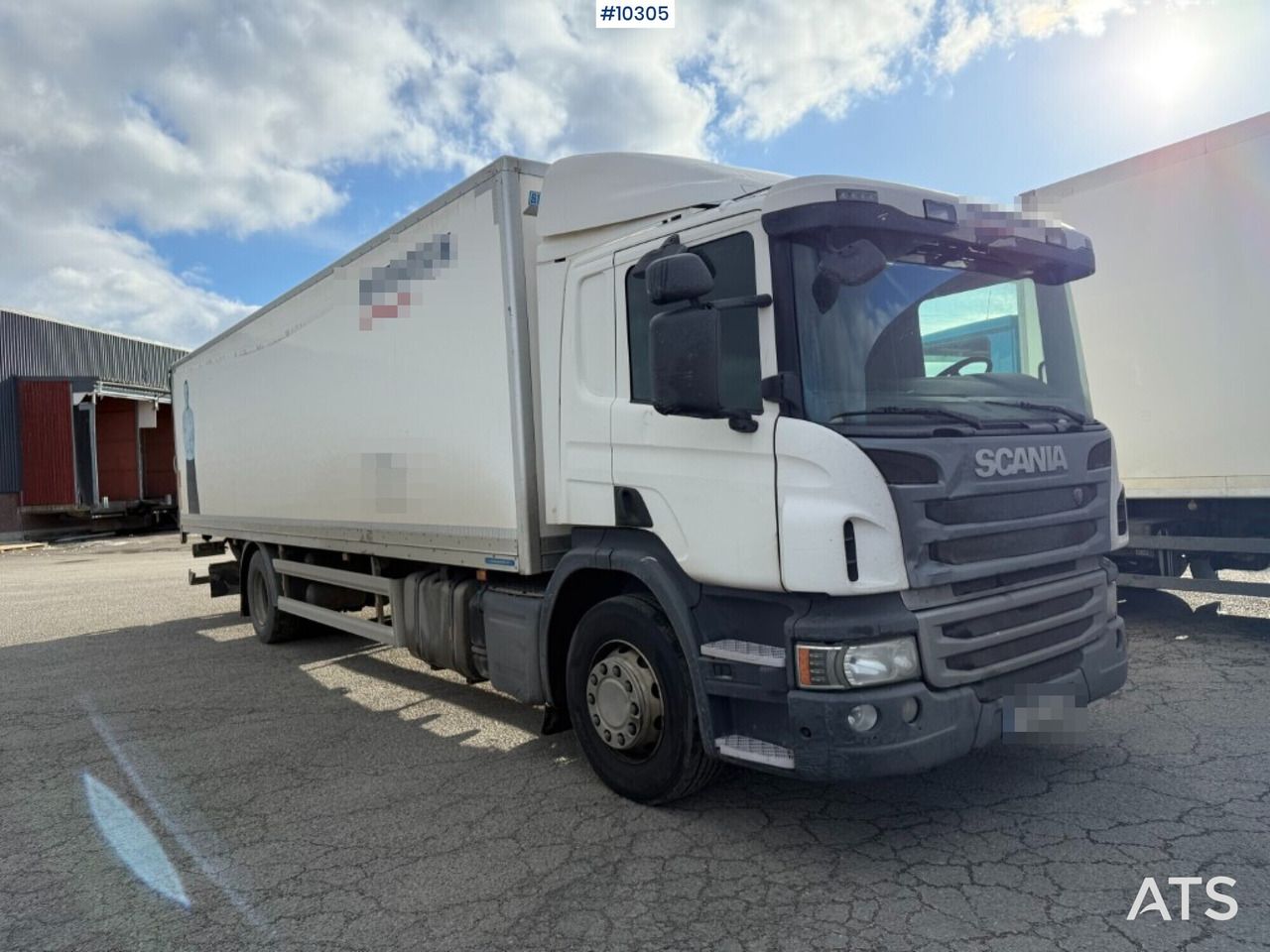 Scania P360 Box Truck - Camión caja cerrada: foto 1 Scania P360 Box Truck - Camión caja cerrada: foto 1