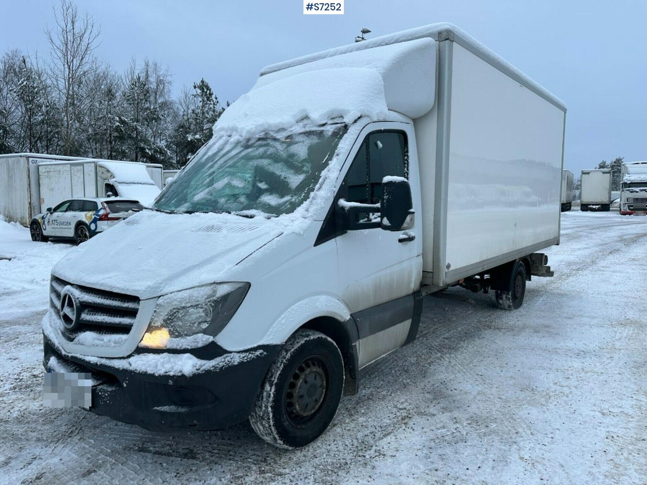 Sprinter box truck Mercedes Benz with Tailgate lift - Furgoneta: foto 3 Sprinter box truck Mercedes Benz with Tailgate lift - Furgoneta: foto 3
