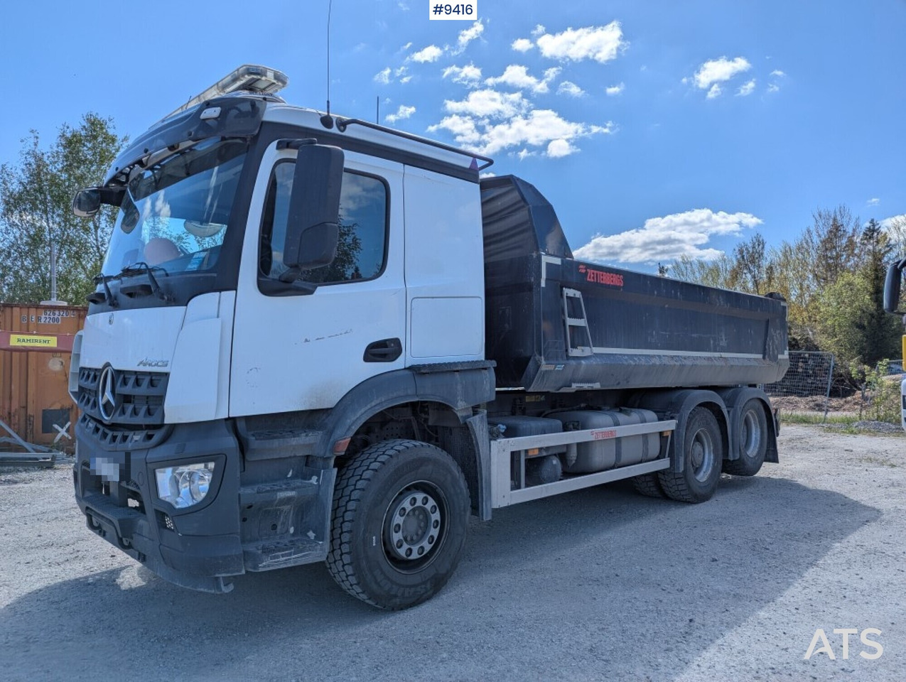Tipper Truck Mercedes-Benz Arocs 6X2 - Volquete camión: foto 1 Tipper Truck Mercedes-Benz Arocs 6X2 - Volquete camión: foto 1