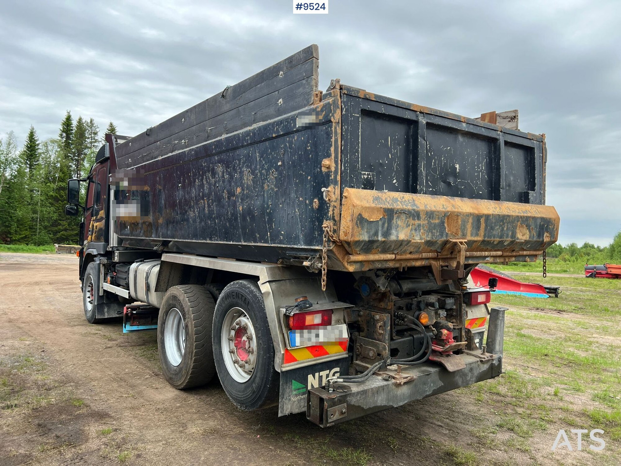 Tipper Truck Volvo FM 400 6x2 - Volquete camión: foto 4 Tipper Truck Volvo FM 400 6x2 - Volquete camión: foto 4