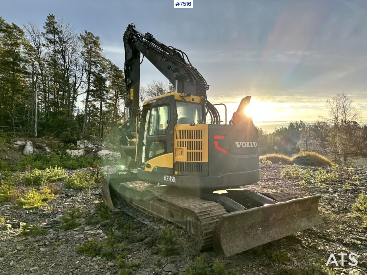 Volvo ECR145DL Crawler excavator with rotor and buckets - Excavadora de cadenas: foto 5 Volvo ECR145DL Crawler excavator with rotor and buckets - Excavadora de cadenas: foto 5