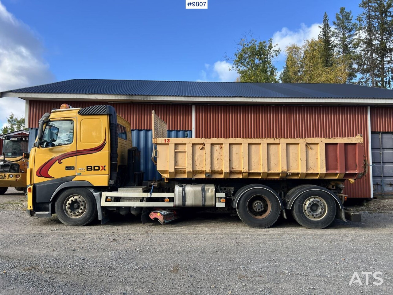 Volvo FH-480 6*2 with LAXO-Quick lock and plow equipment - Volquete camión: foto 4 Volvo FH-480 6*2 with LAXO-Quick lock and plow equipment - Volquete camión: foto 4