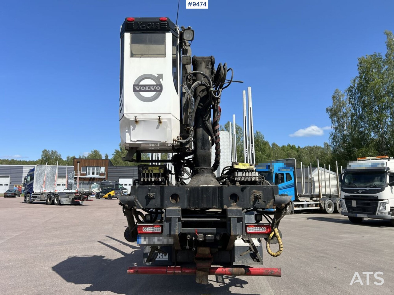 Camión forestal Volvo FH13 Logging truck with Loglift 105S crane: foto 11