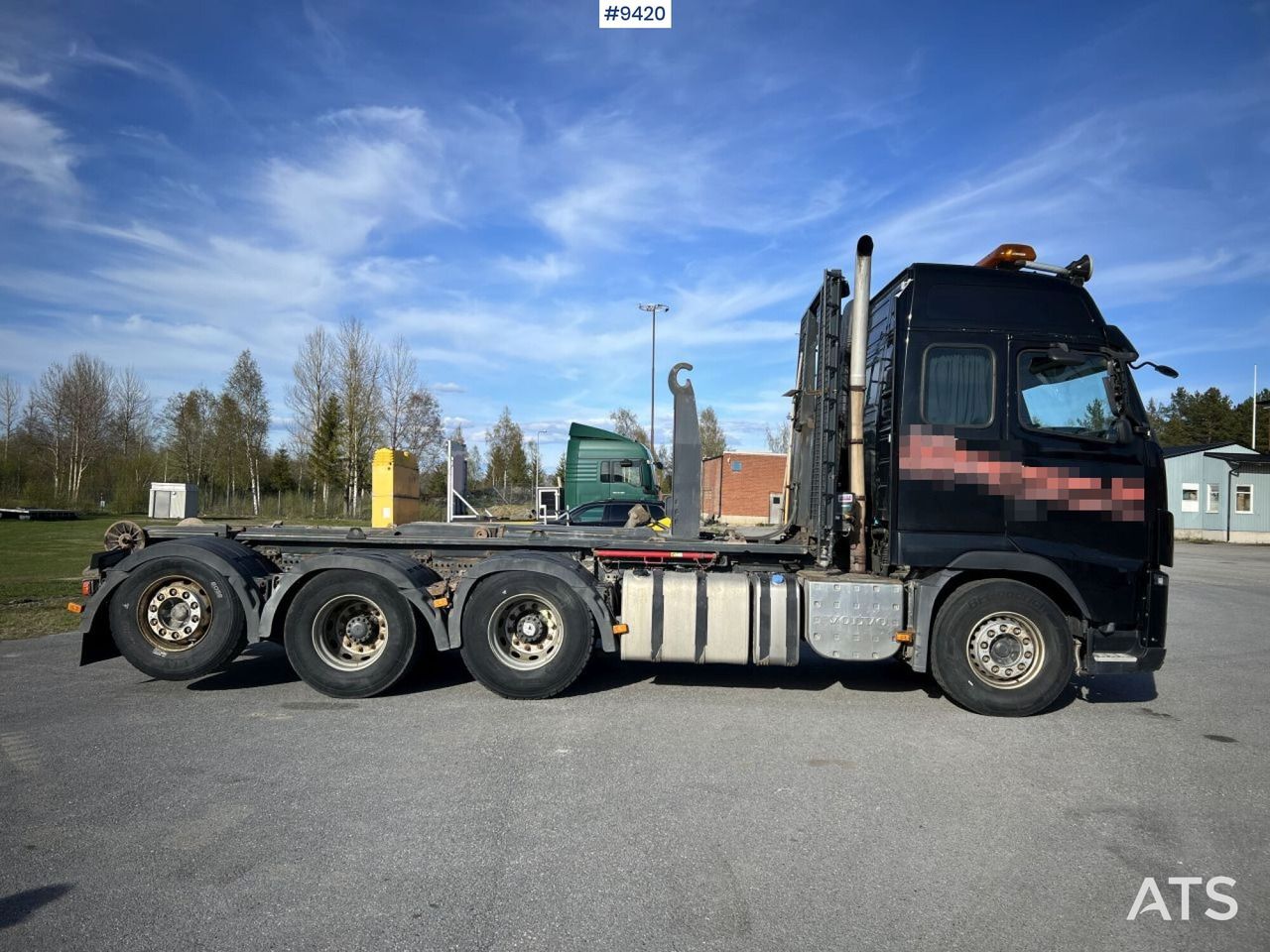 Volvo FH16 8*4 Tridem Hooklift - Multibasculante camión: foto 3 Volvo FH16 8*4 Tridem Hooklift - Multibasculante camión: foto 3