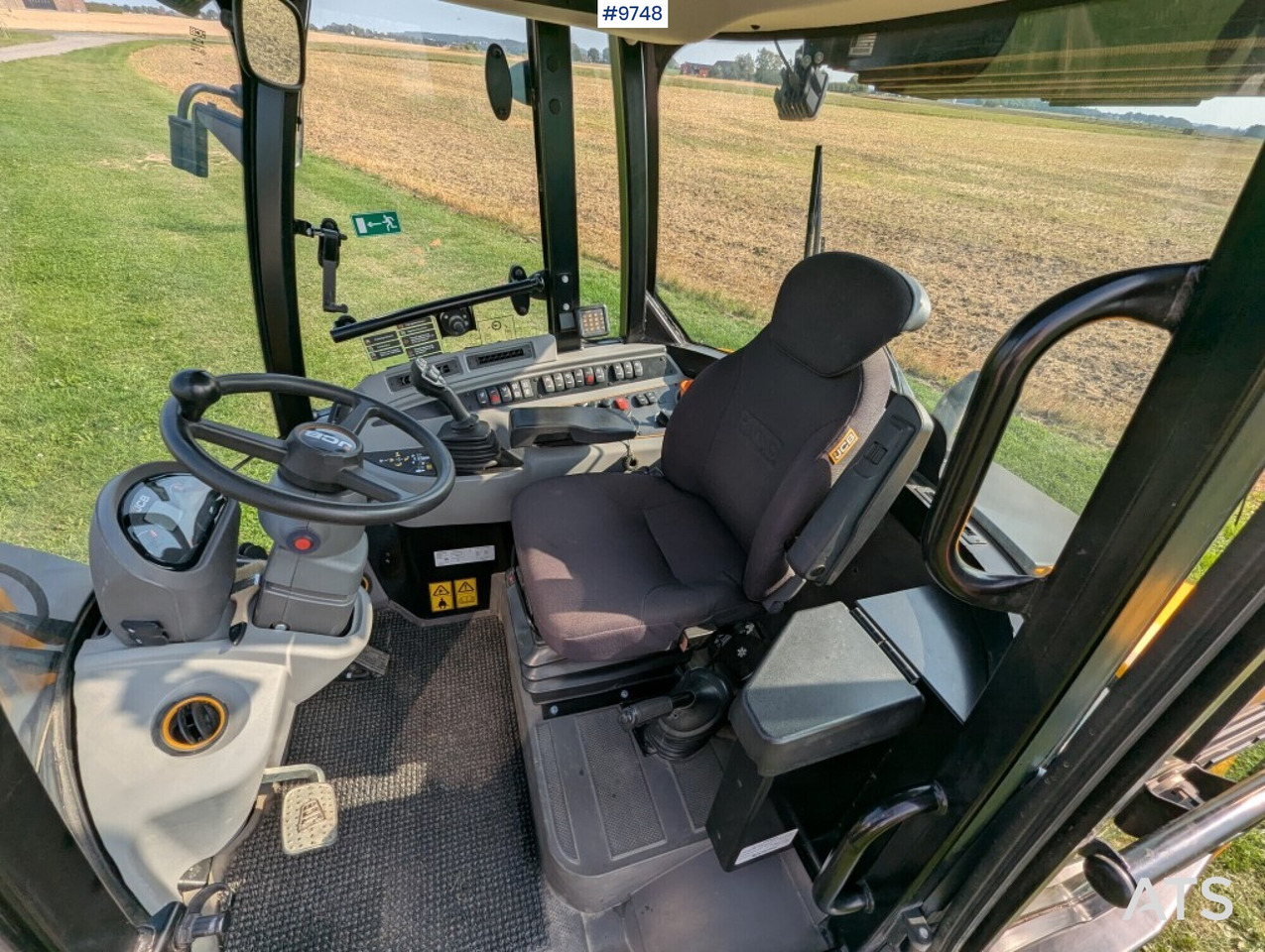 Wheel loader JCB 409 Stage V Nordic Edition 40km/h with attachments - Cargadora de ruedas: foto 5 Wheel loader JCB 409 Stage V Nordic Edition 40km/h with attachments - Cargadora de ruedas: foto 5