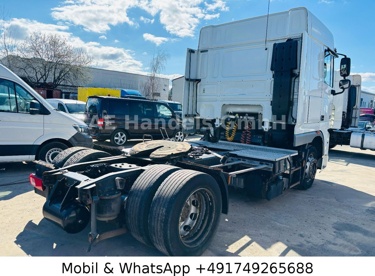 DAF XF 105.460 SC BL Low *Retarder / Standklima - Cabeza tractora: foto 4 DAF XF 105.460 SC BL Low *Retarder / Standklima - Cabeza tractora: foto 4