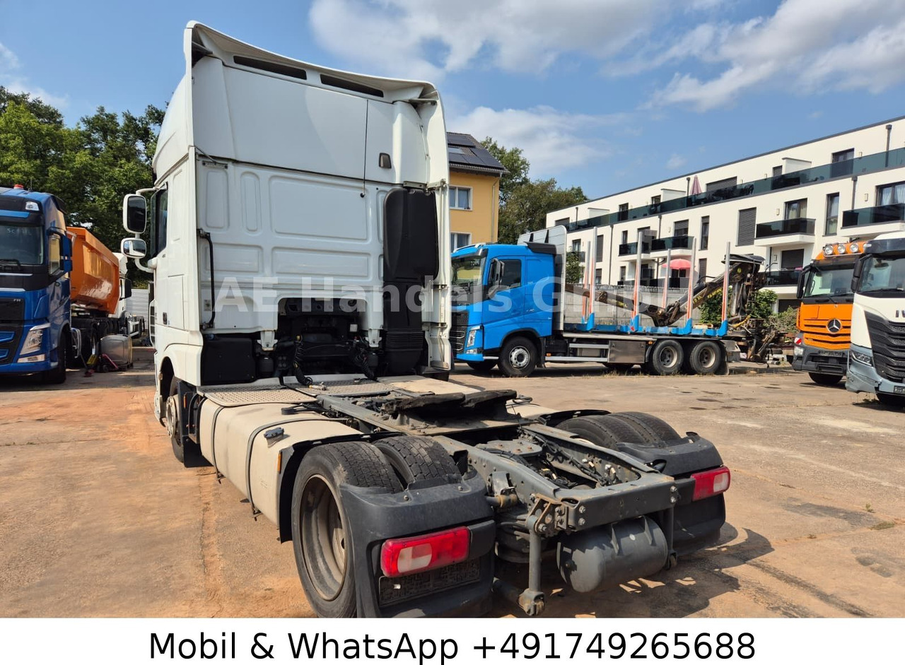 DAF XF 460 BL LowDeck*Retarder/ACC/2xTank/Standklima - Cabeza tractora: foto 5 DAF XF 460 BL LowDeck*Retarder/ACC/2xTank/Standklima - Cabeza tractora: foto 5
