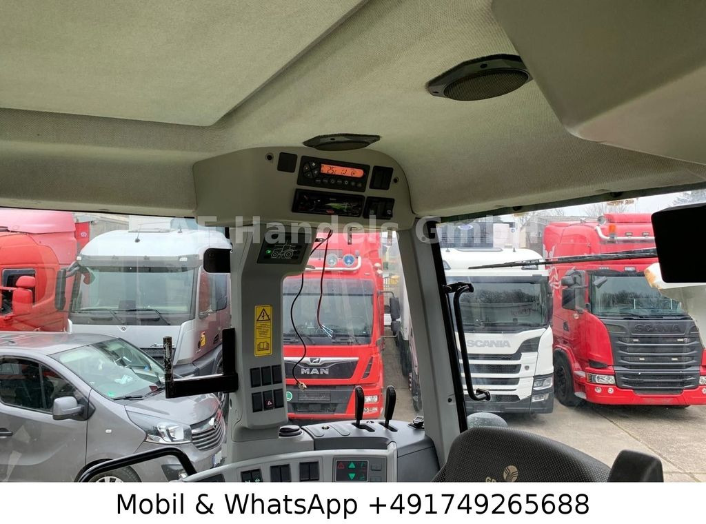 Tractor Claas Axion 820 4x4 *Straßen-Zulassung/CEBIS/AHK: foto 23 Tractor Claas Axion 820 4x4 *Straßen-Zulassung/CEBIS/AHK: foto 23