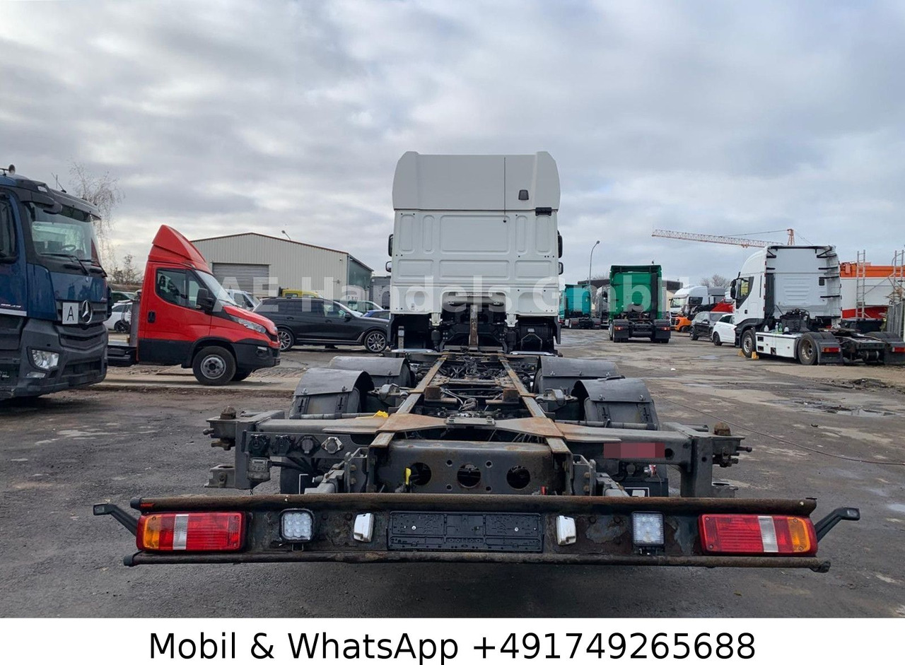 DAF XF 460 SSC LL BDF *Liftachse/ACC/LDW/2xTank/AHK - Portacontenedore/ Intercambiable camión: foto 3 DAF XF 460 SSC LL BDF *Liftachse/ACC/LDW/2xTank/AHK - Portacontenedore/ Intercambiable camión: foto 3