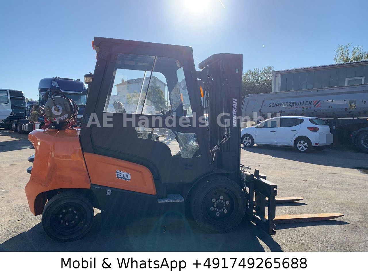 Carretilla elevadora de gas Doosan G30NXP LPG *3000KG HubKraft/1.211STD/BJ:2021: foto 11 Carretilla elevadora de gas Doosan G30NXP LPG *3000KG HubKraft/1.211STD/BJ:2021: foto 11