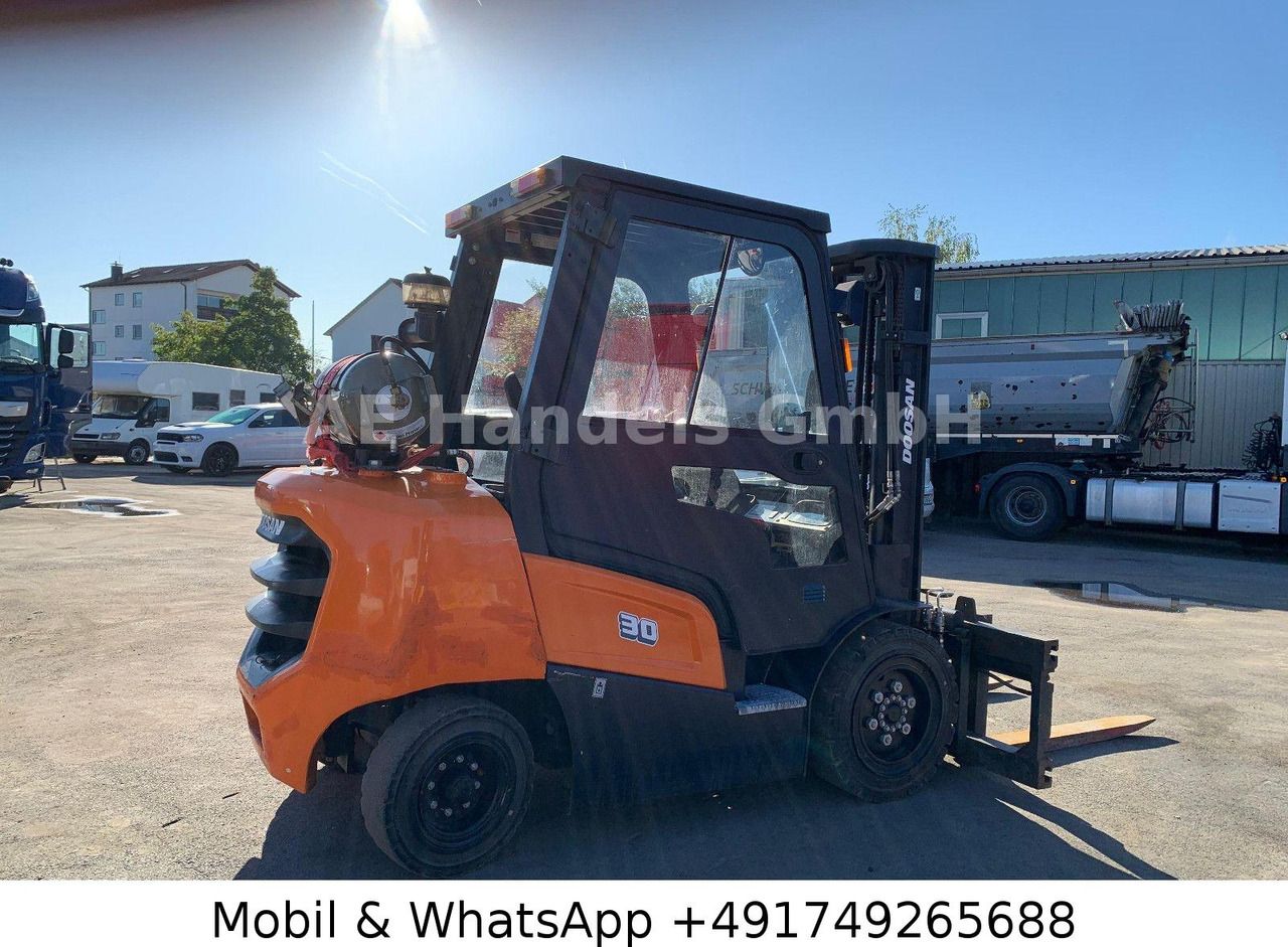 Carretilla elevadora de gas Doosan G30NXP LPG *3000KG HubKraft/1.211STD/BJ:2021: foto 12 Carretilla elevadora de gas Doosan G30NXP LPG *3000KG HubKraft/1.211STD/BJ:2021: foto 12