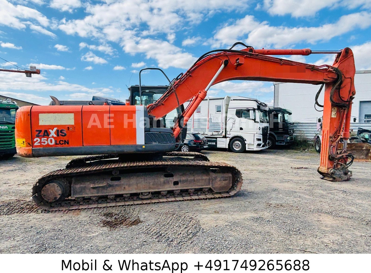 Hitachi ZX250LCN-3 *16.800 STD/Monoausleger/OilQuick - Excavadora de cadenas: foto 3 Hitachi ZX250LCN-3 *16.800 STD/Monoausleger/OilQuick - Excavadora de cadenas: foto 3