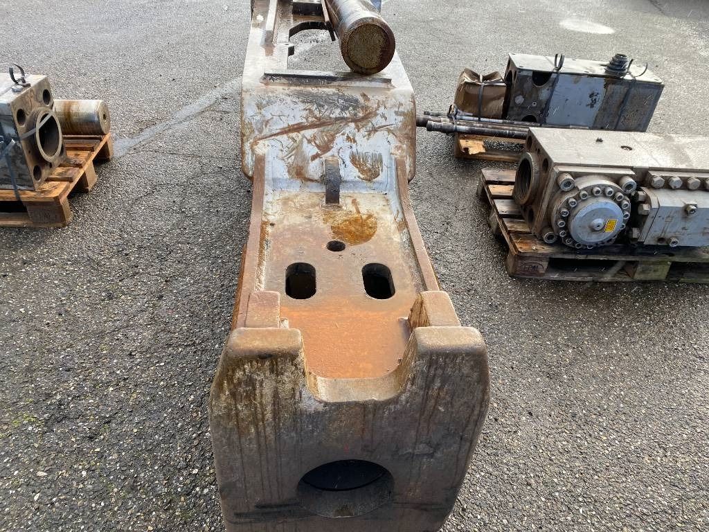 Martillo hidráulico para Maquinaria de construcción Daemo B 650 a réparer: foto 23