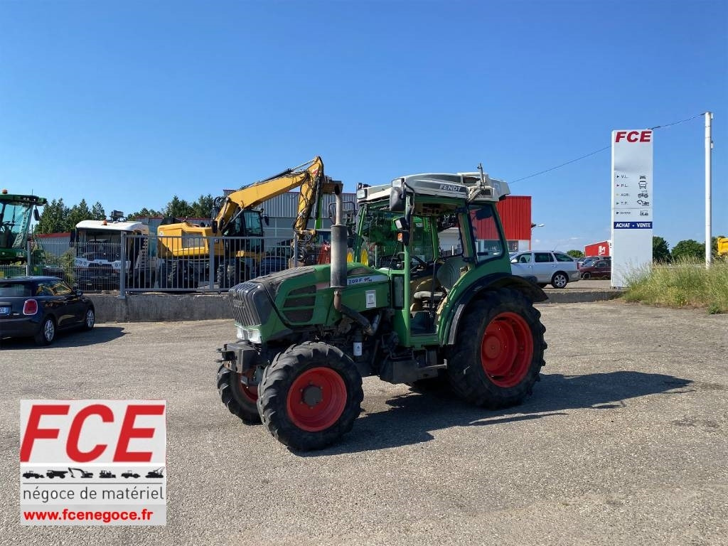 Fendt 209F Vario TMS 1er Main endommagé - Tractor: foto 1 Fendt 209F Vario TMS 1er Main endommagé - Tractor: foto 1