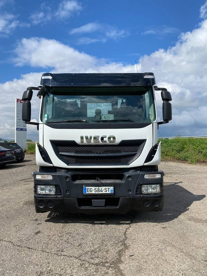 Iveco STRALIS 360 e6 A Réparer - Portavehículos camión: foto 2 Iveco STRALIS 360 e6 A Réparer - Portavehículos camión: foto 2
