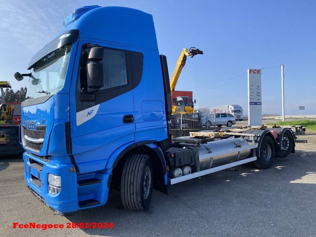 Iveco STRALIS 460NP LNG RETARDER - Portacontenedore/ Intercambiable camión: foto 1 Iveco STRALIS 460NP LNG RETARDER - Portacontenedore/ Intercambiable camión: foto 1