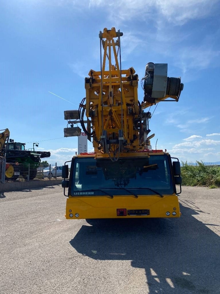 Liebherr MK 88 Certificat CE / 1er Main endommagée - Grúa automontante: foto 2 Liebherr MK 88 Certificat CE / 1er Main endommagée - Grúa automontante: foto 2