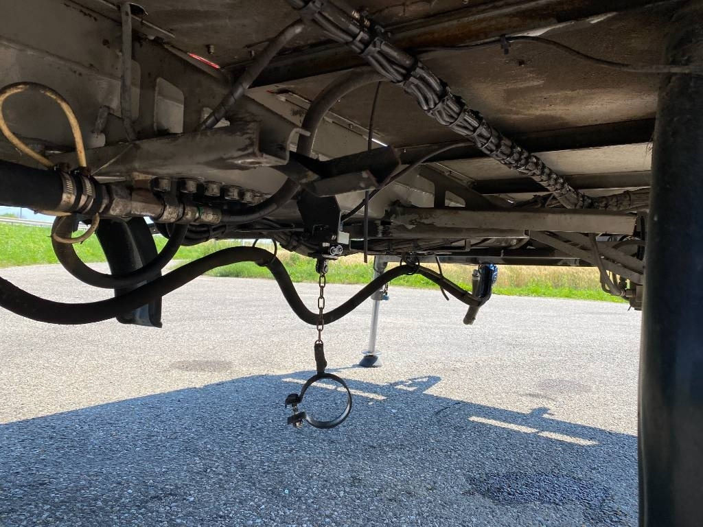 Camión con plataforma elevadora Multitel Nacelle Multitel MX 200 A réviser: foto 28 Camión con plataforma elevadora Multitel Nacelle Multitel MX 200 A réviser: foto 28