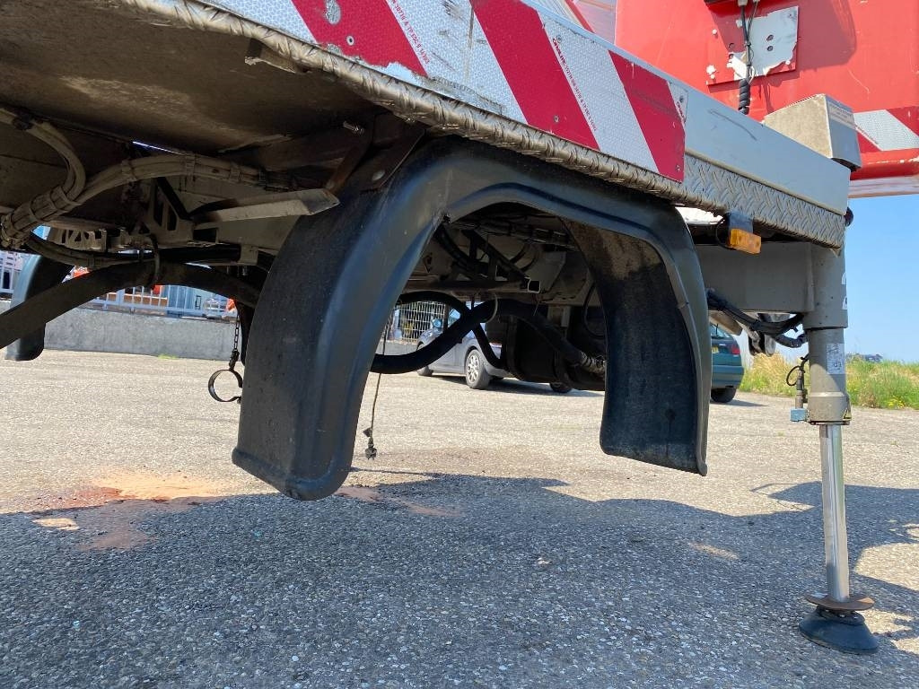 Camión con plataforma elevadora Multitel Nacelle Multitel MX 200 A réviser: foto 17 Camión con plataforma elevadora Multitel Nacelle Multitel MX 200 A réviser: foto 17