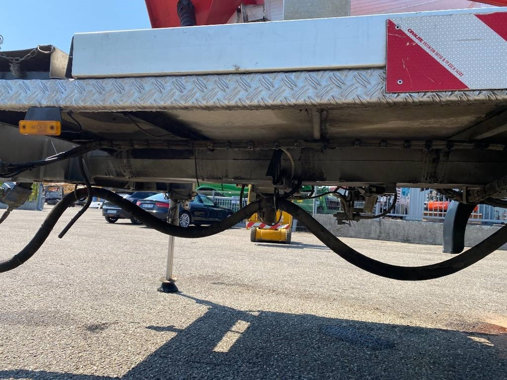 Camión con plataforma elevadora Multitel Nacelle Multitel MX 200 A réviser: foto 16 Camión con plataforma elevadora Multitel Nacelle Multitel MX 200 A réviser: foto 16