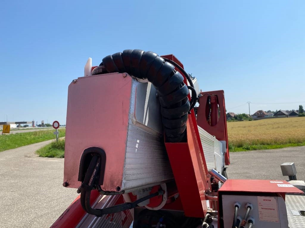 Camión con plataforma elevadora Multitel Nacelle Multitel MX 200 A réviser: foto 48 Camión con plataforma elevadora Multitel Nacelle Multitel MX 200 A réviser: foto 48