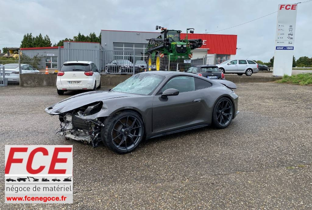 Porsche 911/ 992 - 4.0i GT3 Pack Touring 1er Main - Coche: foto 2 Porsche 911/ 992 - 4.0i GT3 Pack Touring 1er Main - Coche: foto 2