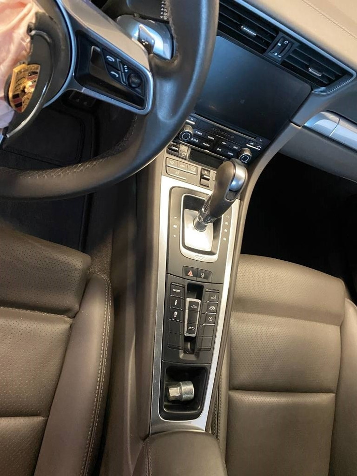 Coche Porsche 911 CARRERA 4 TARGA (991) 3.0i 370 PDK7 endommagée: foto 50 Coche Porsche 911 CARRERA 4 TARGA (991) 3.0i 370 PDK7 endommagée: foto 50