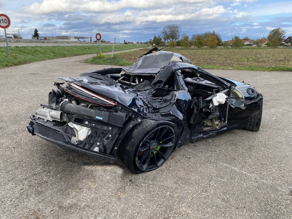 Porsche 911 GT3 RS (991) 4.0i 520 PDK7 Pack WEISSACH/RS - Coche: foto 4 Porsche 911 GT3 RS (991) 4.0i 520 PDK7 Pack WEISSACH/RS - Coche: foto 4