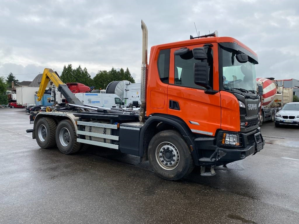 Scania P420 XT-3Pedales / PALFINGER PTH20SLD5 endommagé - Multibasculante camión: foto 5 Scania P420 XT-3Pedales / PALFINGER PTH20SLD5 endommagé - Multibasculante camión: foto 5
