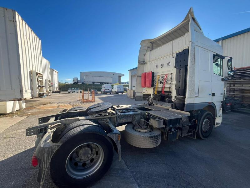 DAF XF 105.460 - Cabeza tractora: foto 5 DAF XF 105.460 - Cabeza tractora: foto 5