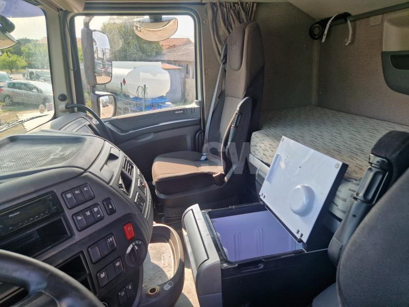 Cabeza tractora DAF XF 530: foto 10