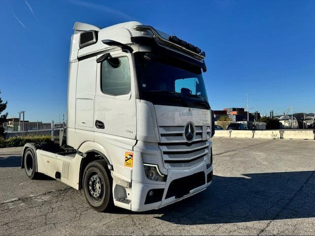Mercedes ACTROS 1851 - Cabeza tractora: foto 4 Mercedes ACTROS 1851 - Cabeza tractora: foto 4