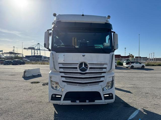 Mercedes ACTROS 1853 - Cabeza tractora: foto 2 Mercedes ACTROS 1853 - Cabeza tractora: foto 2