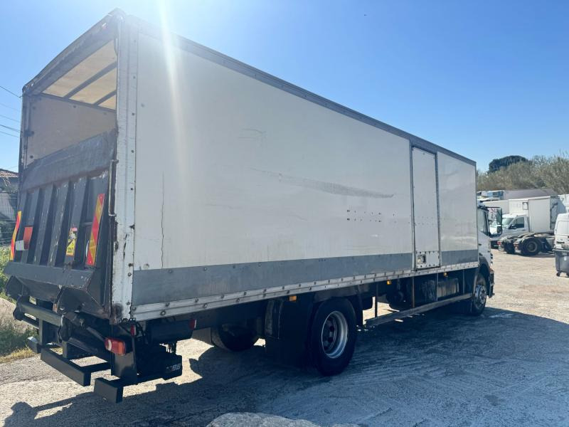 Mercedes Axor 1828 - Camión caja cerrada: foto 5 Mercedes Axor 1828 - Camión caja cerrada: foto 5