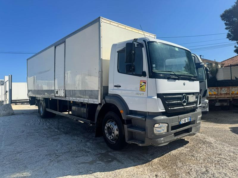 Mercedes Axor 1828 - Camión caja cerrada: foto 3 Mercedes Axor 1828 - Camión caja cerrada: foto 3