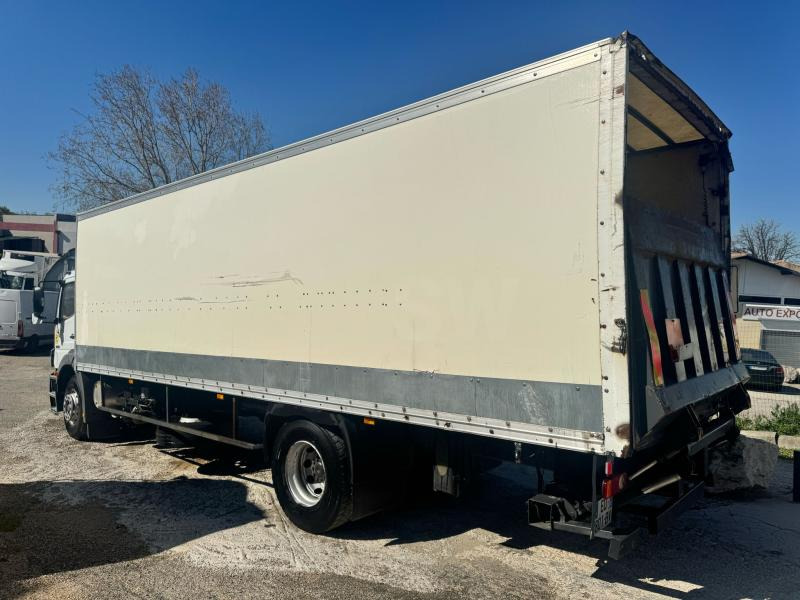 Mercedes Axor 1828 - Camión caja cerrada: foto 4 Mercedes Axor 1828 - Camión caja cerrada: foto 4