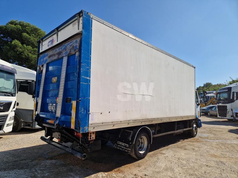 Renault DCI 220 - Camión caja cerrada: foto 3 Renault DCI 220 - Camión caja cerrada: foto 3