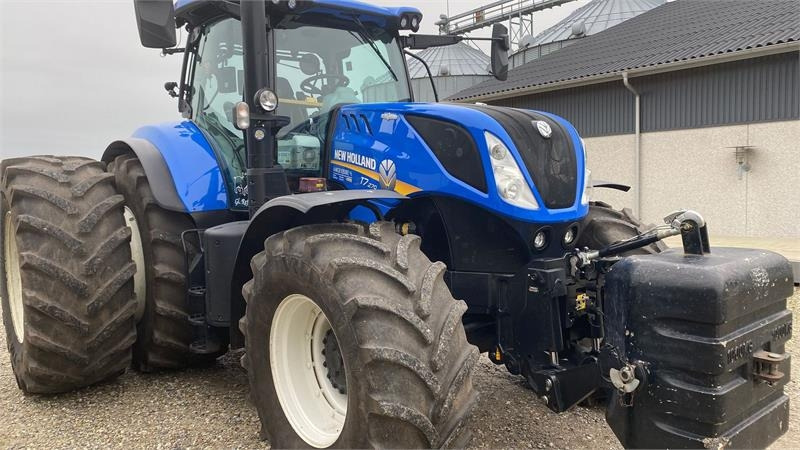 New Holland T7.270 AutoCommand T7.270 - Tractor: foto 1 New Holland T7.270 AutoCommand T7.270 - Tractor: foto 1