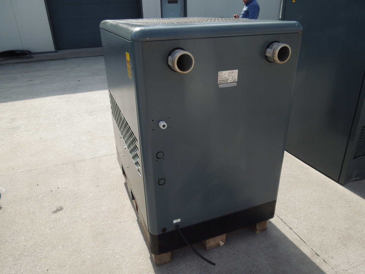 ATLAS COPCO FD310 - Compresor de aire: foto 1 ATLAS COPCO FD310 - Compresor de aire: foto 1