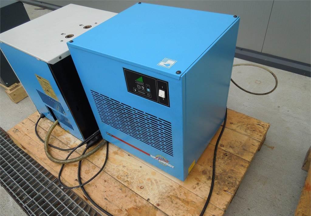 INNE OSUSZACZ ZIĘBNICZY DRYENERGY 2,00M3/MIN - Compresor de aire: foto 1 INNE OSUSZACZ ZIĘBNICZY DRYENERGY 2,00M3/MIN - Compresor de aire: foto 1